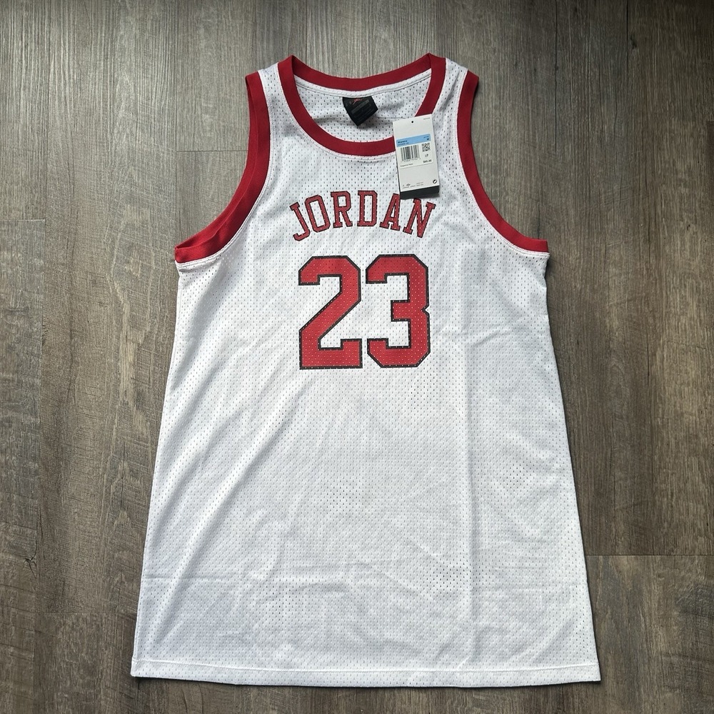NEW Michael Jordan #23 Womens Heritage Core Sleeveless Jersey Size Medium M NWT‎